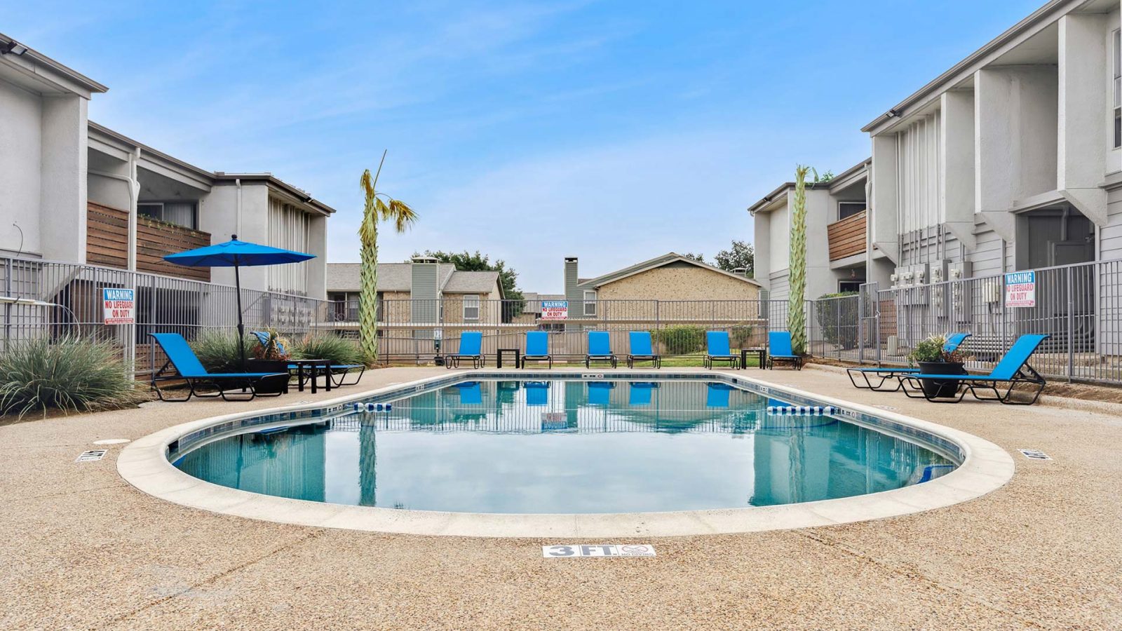 Aspire Apartments Denton TX Exterior Pool